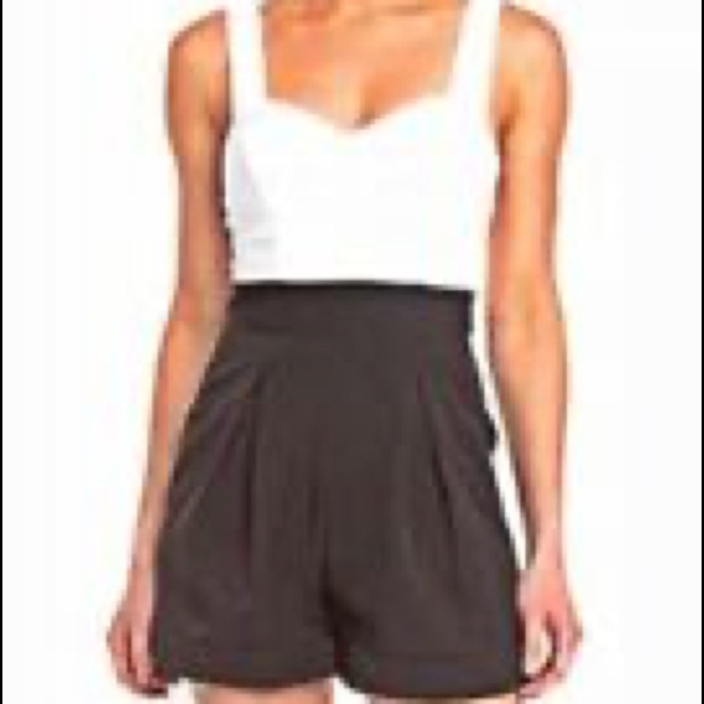 ABS By Allen Schwartz Black White Eyelet Trim Romper Cuffed Shorts Detail